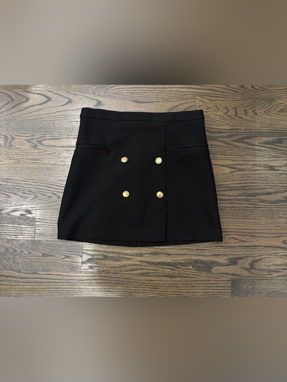 H&M black women’s button skirt size 10